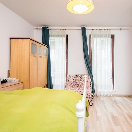 Green Garden Podgorze Apartment Wawelofts Cracovie Extérieur photo